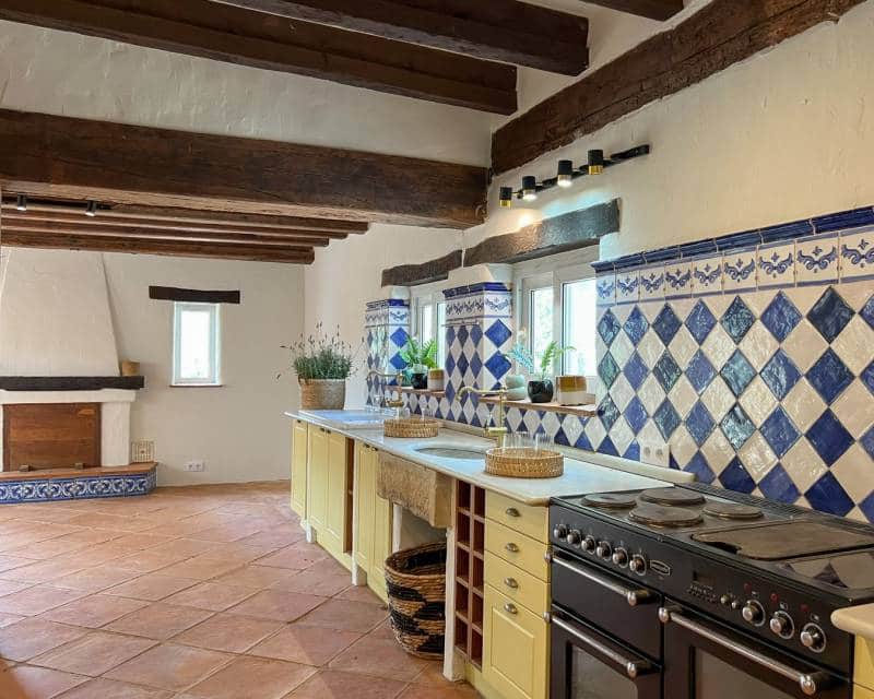 4 bedroom Villa for sale in Benissa with pool - € 1,295,000 (Ref: 7730527)