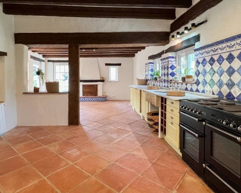 4 bedroom Villa for sale in Benissa with pool - € 1,295,000 (Ref: 7730527)