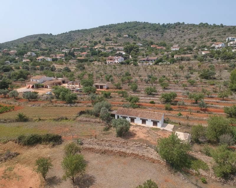 4 bedroom Villa for sale in Benissa with pool - € 1,295,000 (Ref: 7730527)