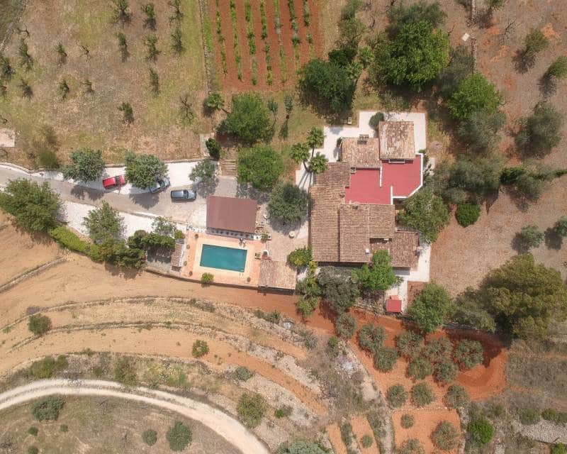 4 bedroom Villa for sale in Benissa with pool - € 1,295,000 (Ref: 7730527)