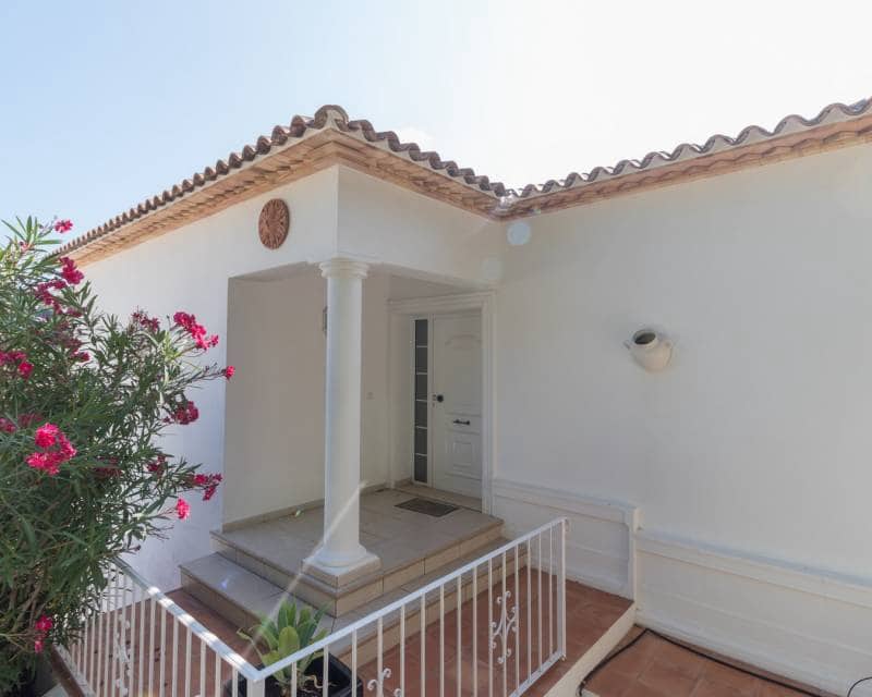 5 Zimmer Villa zu verkaufen in Benissa mit Pool Garage - 895.000 € (Ref: 7730528)