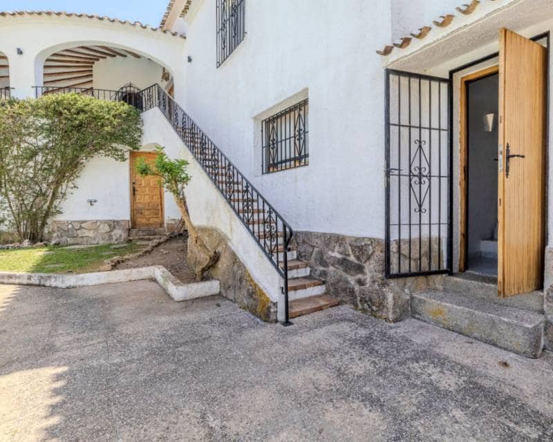 4 bedroom Villa for rent in Javea / Xabia with pool - € 2,500 (Ref: 7784328)