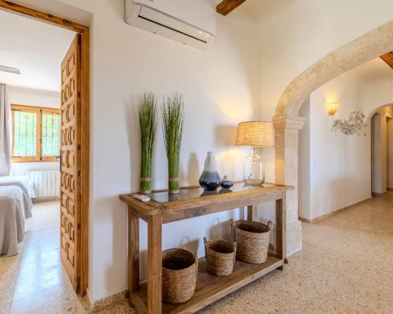 4 bedroom Villa for rent in Javea / Xabia with pool - € 2,500 (Ref: 7784328)