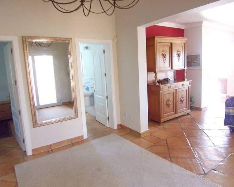 Chalet de 4 habitaciones en Moraira en venta con piscina - 965.000 € (Ref: 7844049)