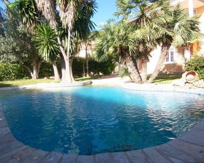 Chalet de 4 habitaciones en Moraira en venta con piscina - 965.000 € (Ref: 7844049)