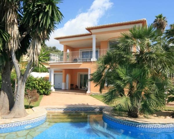 Chalet de 4 habitaciones en Moraira, Teulada-Moraira en venta con piscina - 965.000 € (Ref: 7844049)
