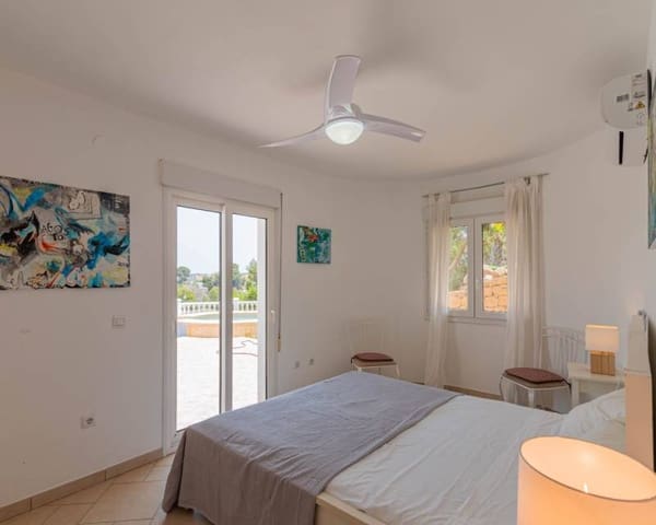 3 bedroom Villa for sale in La Granadella  - Costa Nova, Javea / Xàbia with pool - € 595,000 (Ref: 8102172)