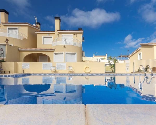 3 Zimmer Villa zu vermieten in Gata de Gorgos mit Pool - 1.250 € (Ref: 8118668)