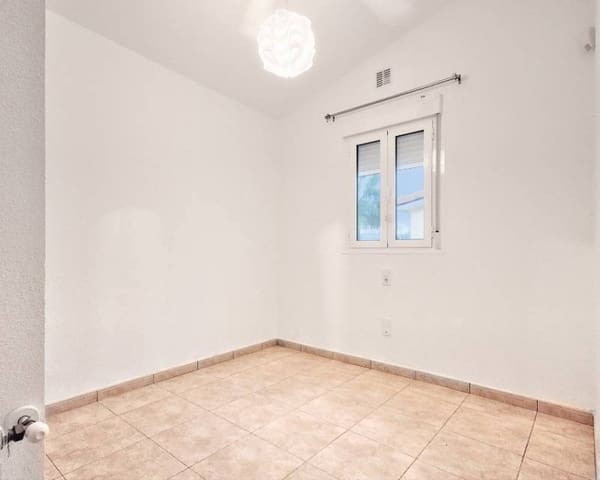 3 Zimmer Villa zu vermieten in Gata de Gorgos mit Pool - 1.250 € (Ref: 8118668)