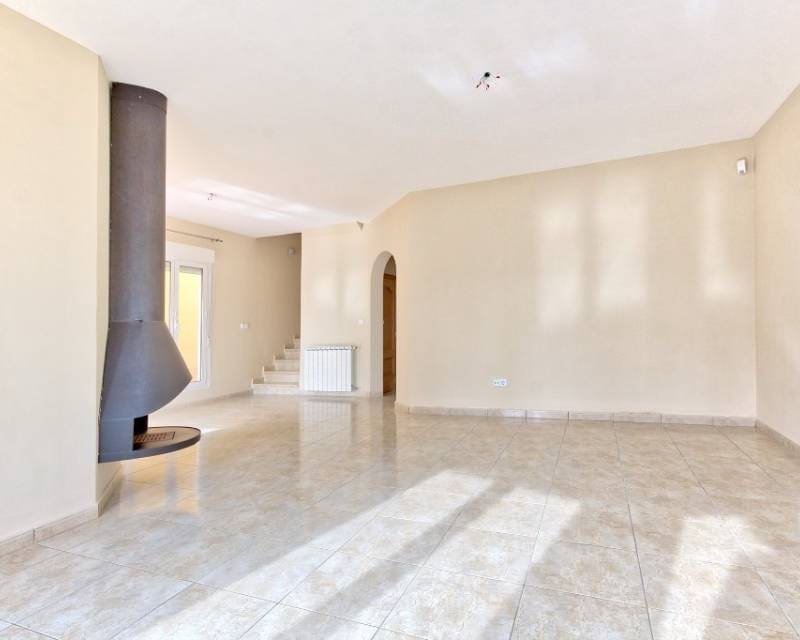 3 soveværelse Villa til leje i Gata de Gorgos med swimmingpool - € 1.250 (Ref: 8118668)