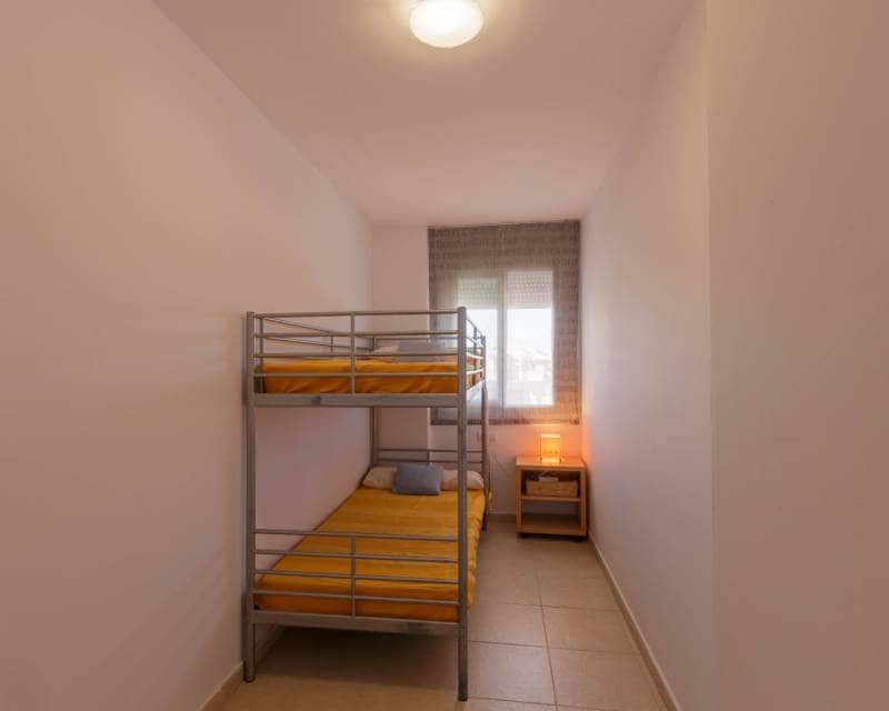 3 makuuhuone Huoneisto vuokrattavana paikassa Arenal mukana uima-altaan - 1 700 € (Ref: 8287953)