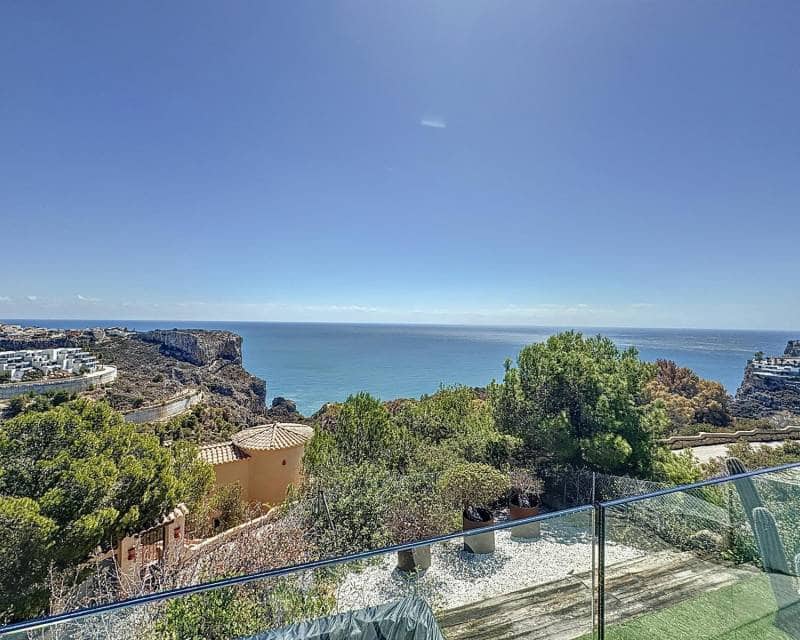 3 bedroom Villa for sale in Benitachell / Benitatxell with pool - € 1,200,000 (Ref: 8332393)