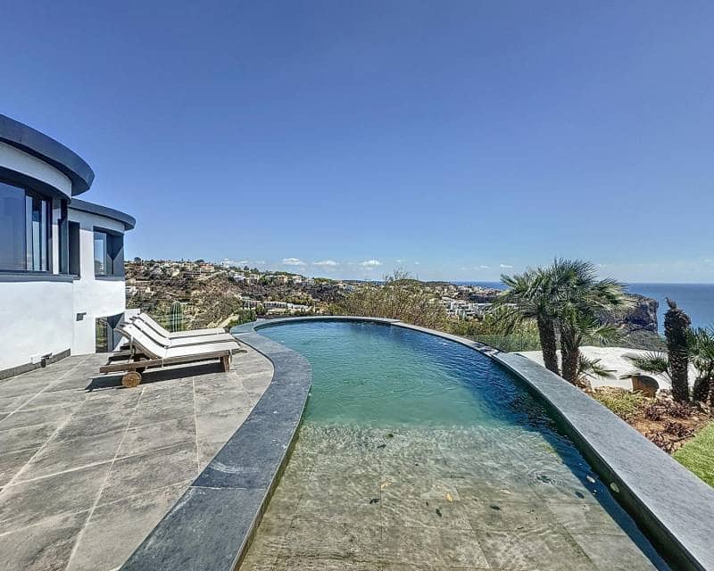 3 bedroom Villa for sale in Benitachell / Benitatxell with pool - € 1,200,000 (Ref: 8332393)