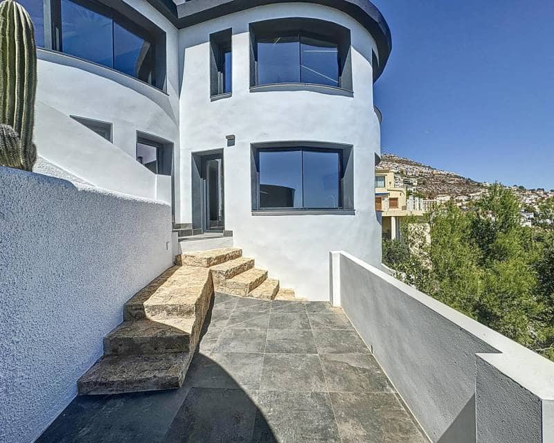 3 bedroom Villa for sale in Benitachell / Benitatxell with pool - € 1,200,000 (Ref: 8332393)