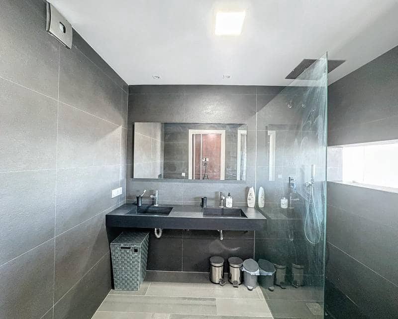 3 bedroom Villa for sale in Benitachell / Benitatxell with pool - € 1,200,000 (Ref: 8332393)