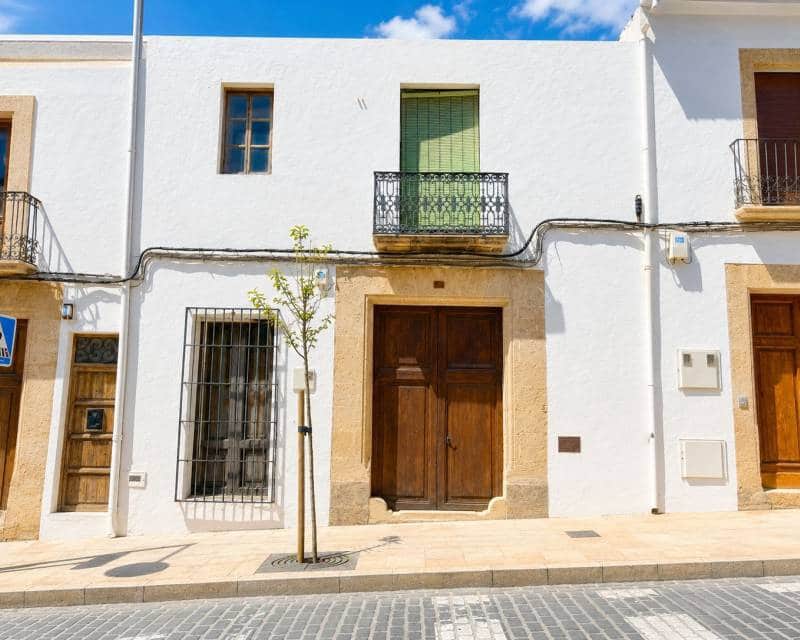 5 bedroom Townhouse for sale in Javea / Xabia - € 800,000 (Ref: 8486993)