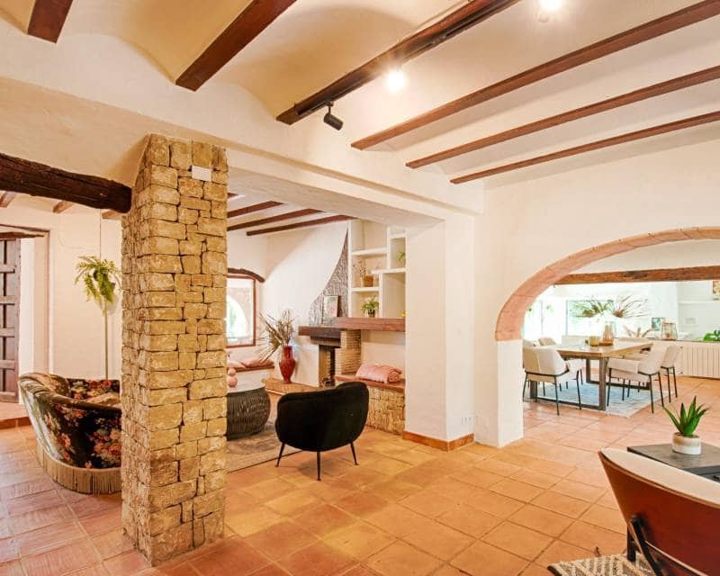 4 soveværelse Finca/Landehus til salg i Jalon / Xalo med swimmingpool - € 1.295.000 (Ref: 8504722)