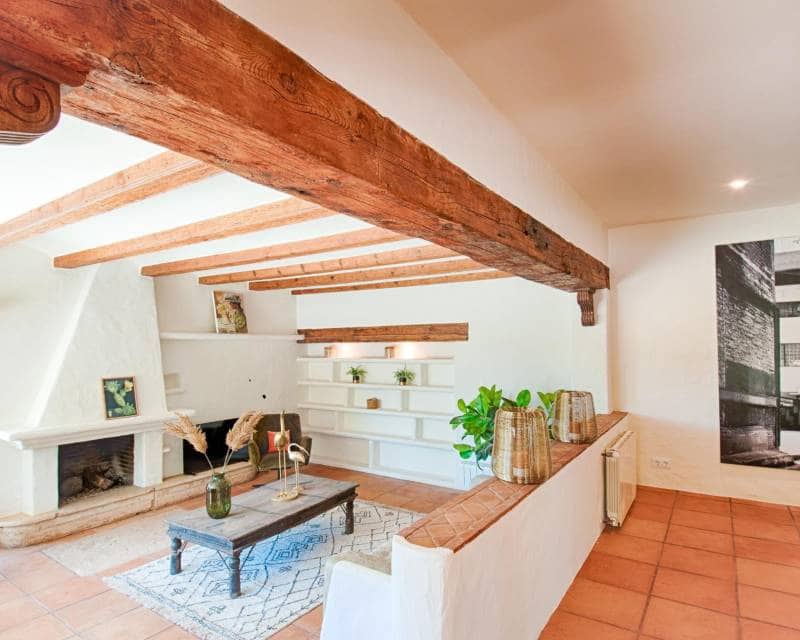 4 soveværelse Finca/Landehus til salg i Jalon / Xalo med swimmingpool - € 1.295.000 (Ref: 8504722)