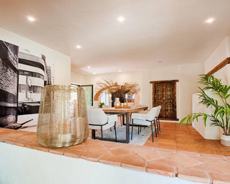 4 soveværelse Finca/Landehus til salg i Jalon / Xalo med swimmingpool - € 1.295.000 (Ref: 8504722)