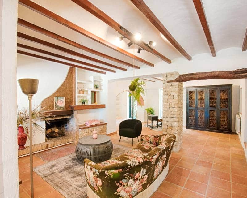 4 soveværelse Finca/Landehus til salg i Jalon / Xalo med swimmingpool - € 1.295.000 (Ref: 8504722)