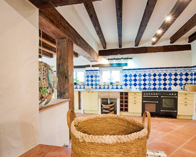 4 soveværelse Finca/Landehus til salg i Jalon / Xalo med swimmingpool - € 1.295.000 (Ref: 8504722)