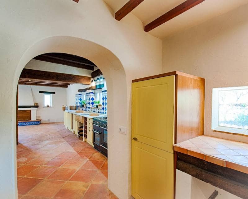 4 soveværelse Finca/Landehus til salg i Jalon / Xalo med swimmingpool - € 1.295.000 (Ref: 8504722)