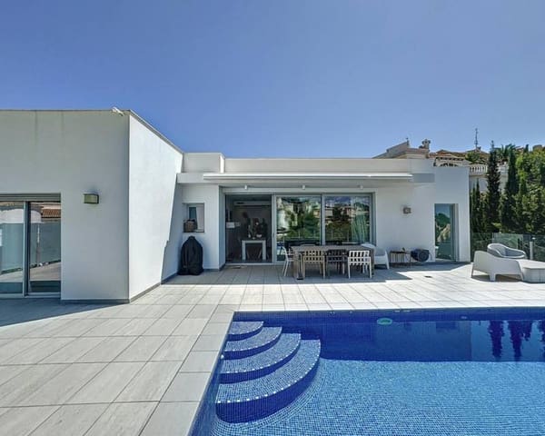 4 slaapkamer Villa te koop in Benitachell / Benitatxell met zwembad - € 990.000 (Ref: 8504732)