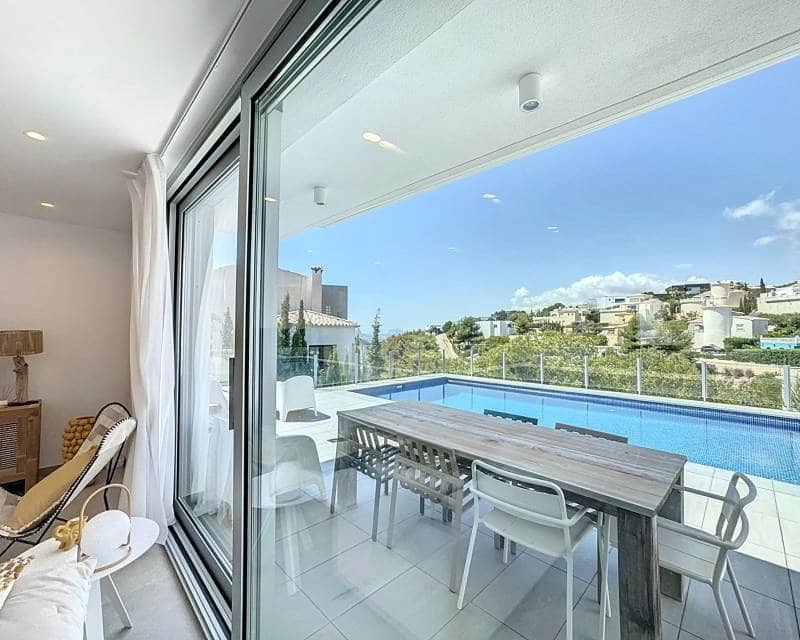 4 slaapkamer Villa te koop in Benitachell / Benitatxell met zwembad - € 990.000 (Ref: 8504732)