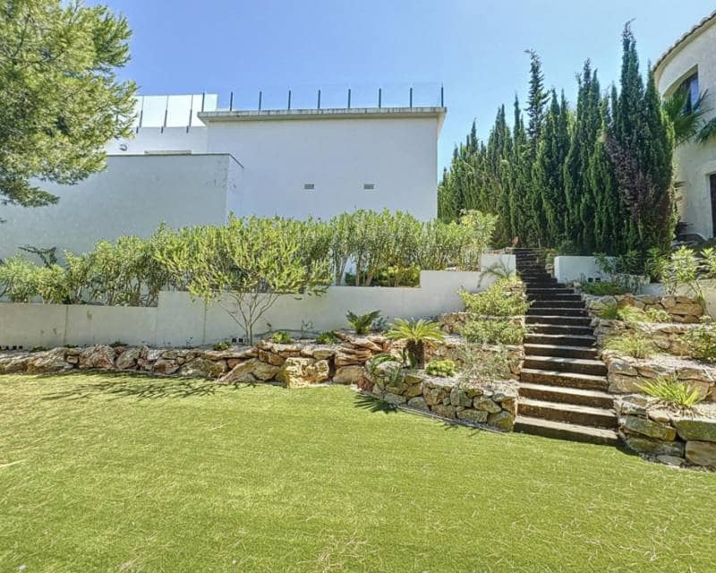 4 slaapkamer Villa te koop in Benitachell / Benitatxell met zwembad - € 990.000 (Ref: 8504732)