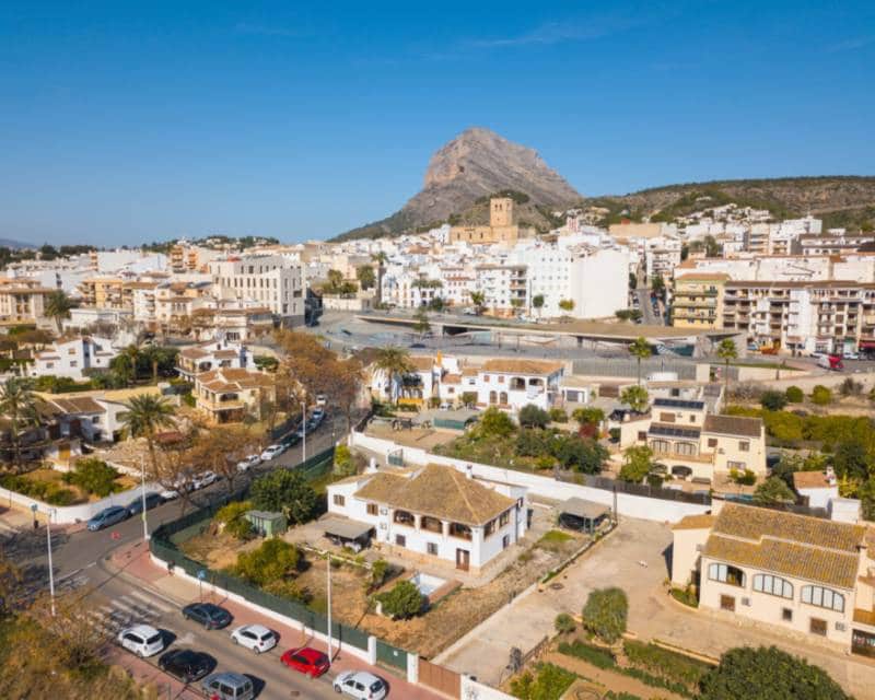 8 chambre Villa/Maison à vendre à Javea / Xabia avec piscine - 930 000 € (Ref: 8571281)