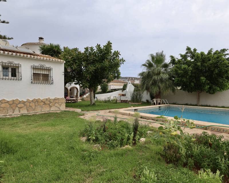 7 bedroom Villa for sale in Javea / Xabia with pool - € 850,000 (Ref: 8571283)