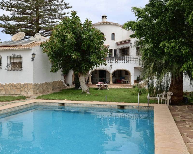 7 bedroom Villa for sale in Javea / Xabia with pool - € 850,000 (Ref: 8571283)