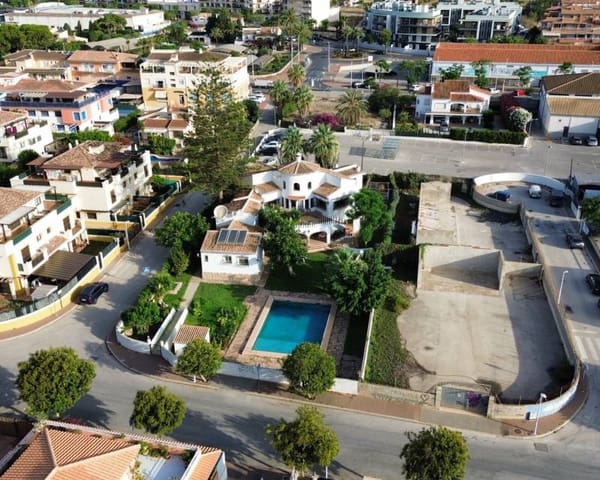 7 bedroom Villa for sale in Javea / Xàbia with pool - € 850,000 (Ref: 8571283)