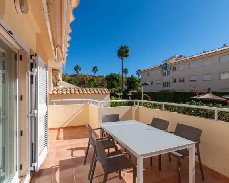 3 sovrum Lägenhet att hyra i Javea / Xabia med pool - 1 950 € (Ref: 8602148)