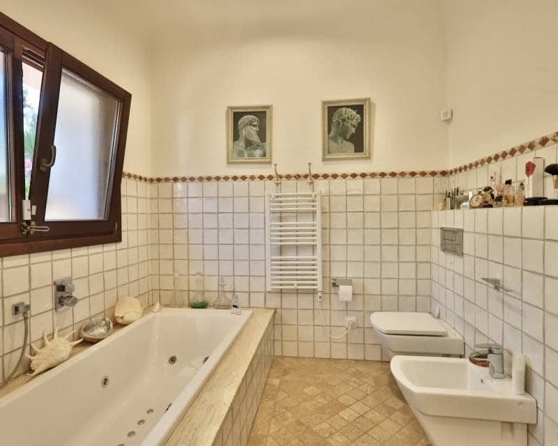 4 bedroom Villa for sale in Javea / Xabia - € 1,790,000 (Ref: 8637718)