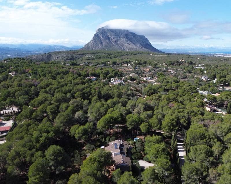 4 Zimmer Villa zu verkaufen in Javea / Xabia - 1.690.000 € (Ref: 8637718)