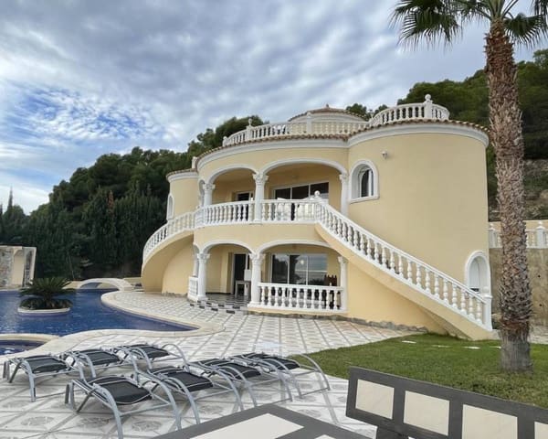 4 Zimmer Villa zu verkaufen in Calpe / Calp mit Pool - 1.250.000 € (Ref: 8688465)