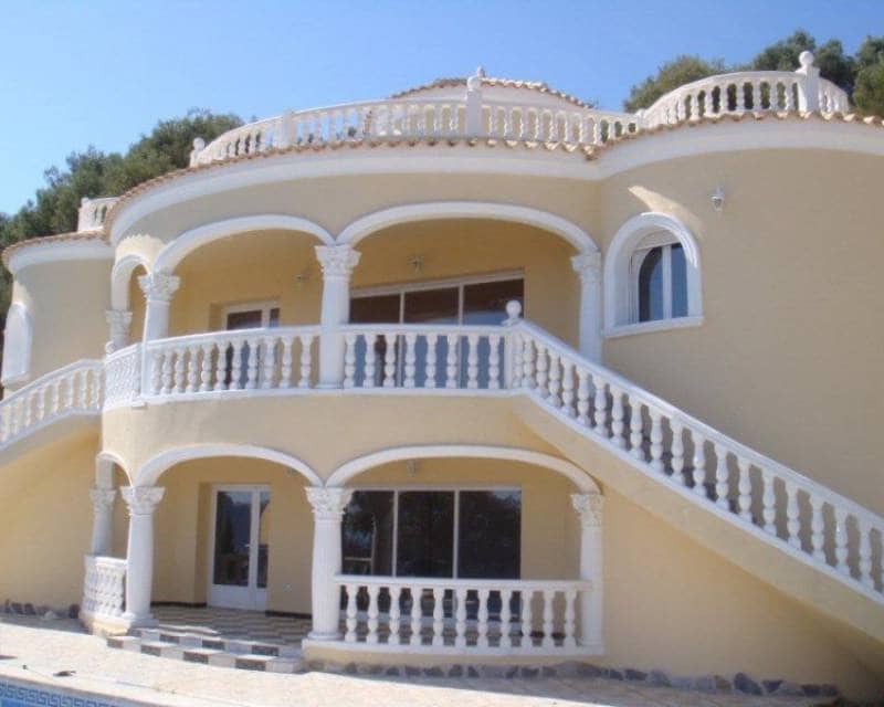 4 bedroom Villa for sale in Calpe / Calp with pool - € 1,250,000 (Ref: 8688465)