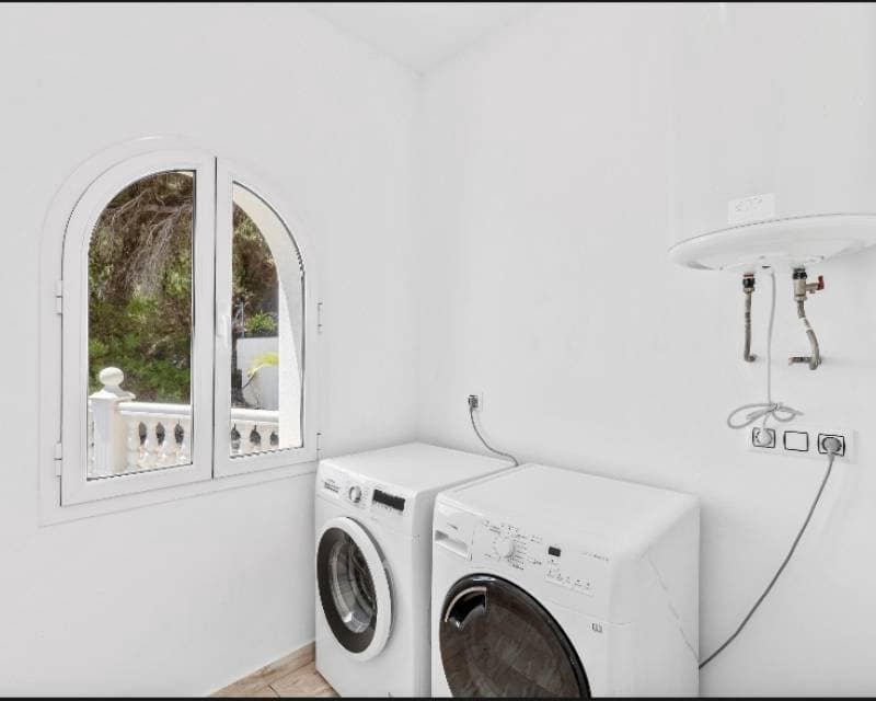 4 sovrum Villa till salu i Calpe / Calp med pool garage - 1 400 000 € (Ref: 8688465)