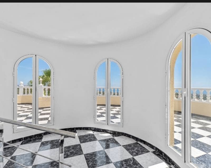 4 sovrum Villa till salu i Calpe / Calp med pool garage - 1 400 000 € (Ref: 8688465)