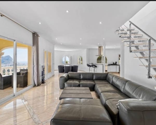 4 chambre Villa/Maison à vendre à Calpe / Calp avec piscine garage - 1 400 000 € (Ref: 8688465)