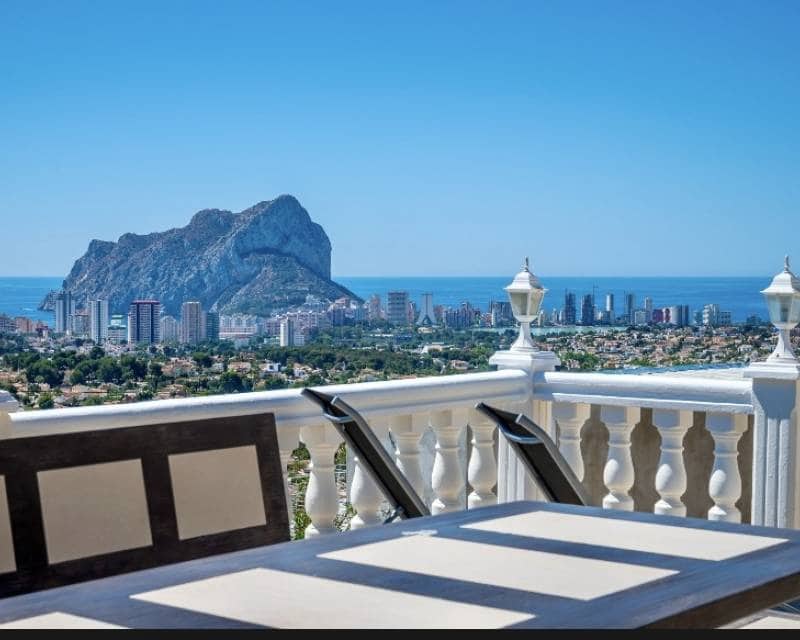 4 sovrum Villa till salu i Calpe / Calp med pool garage - 1 400 000 € (Ref: 8688465)