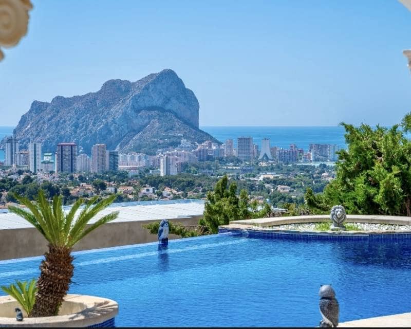 4 sovrum Villa till salu i Calpe / Calp med pool garage - 1 400 000 € (Ref: 8688465)