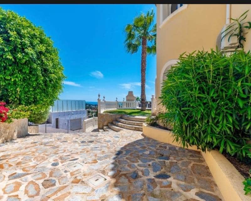4 sovrum Villa till salu i Calpe / Calp med pool garage - 1 400 000 € (Ref: 8688465)
