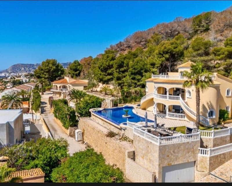4 sovrum Villa till salu i Calpe / Calp med pool garage - 1 400 000 € (Ref: 8688465)