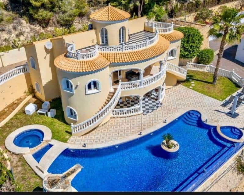 4 sovrum Villa till salu i Calpe / Calp med pool garage - 1 400 000 € (Ref: 8688465)