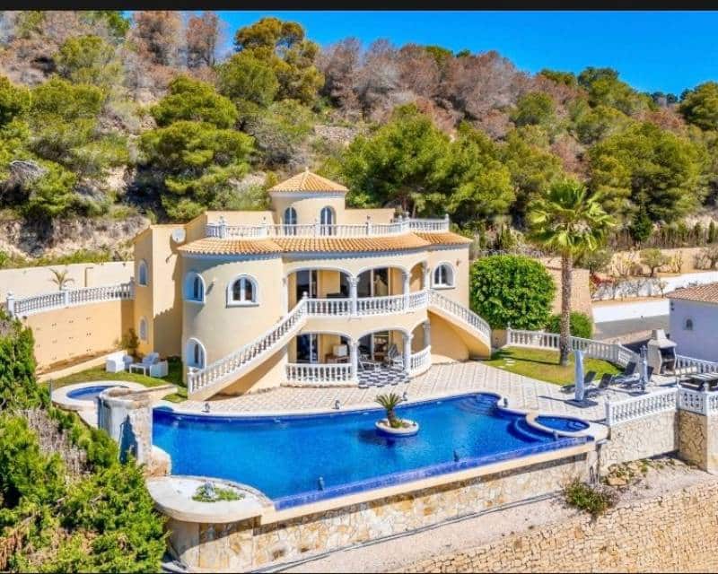 4 sovrum Villa till salu i Calpe / Calp med pool garage - 1 400 000 € (Ref: 8688465)