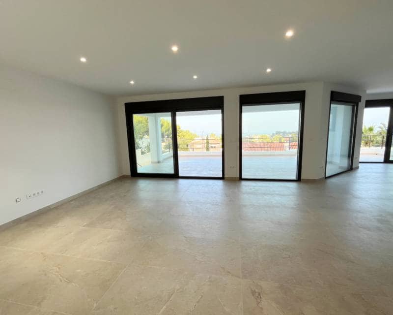 Chalet de 4 habitaciones en Dénia en venta con piscina - 999.000 € (Ref: 8688587)