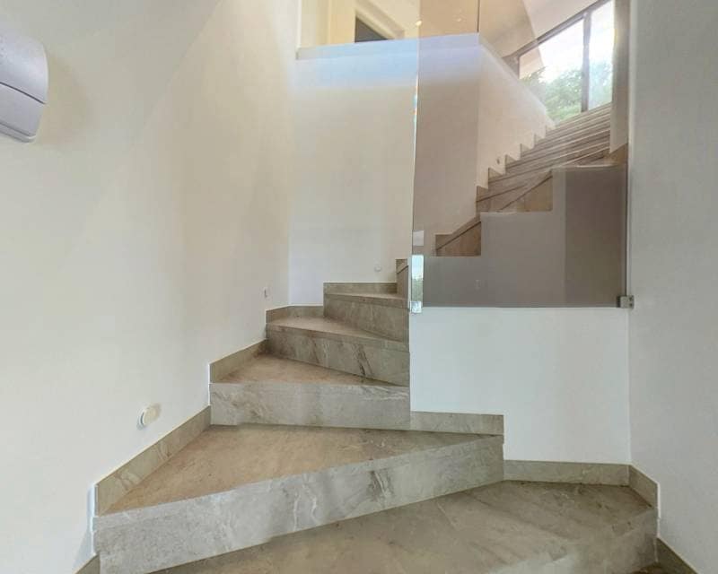 Chalet de 4 habitaciones en Dénia en venta con piscina - 999.000 € (Ref: 8688587)