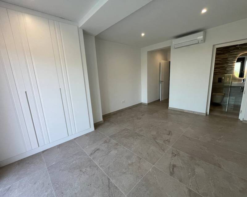 Chalet de 4 habitaciones en Dénia en venta con piscina - 999.000 € (Ref: 8688587)